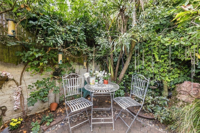 Albion Road, London, N16