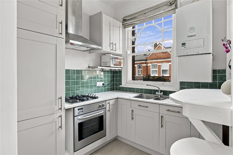 Dafforne Road, London, SW17