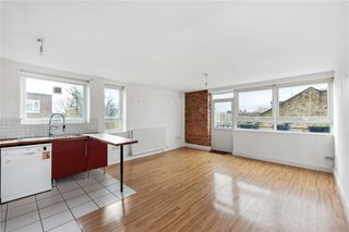 Clissold Crescent, London, N16