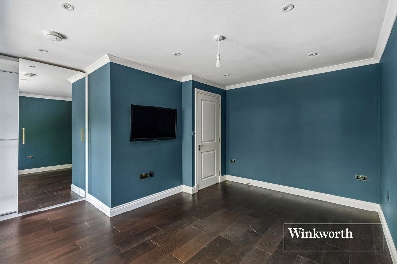 Oakfield Road, Finchley, London, N3