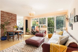 Viewfield Road, London, SW18