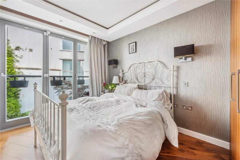 Elysian Mews, London, N7