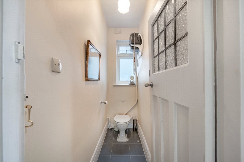 Cholmley Gardens, London, NW6