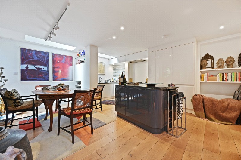 Macklin Street, London, WC2B