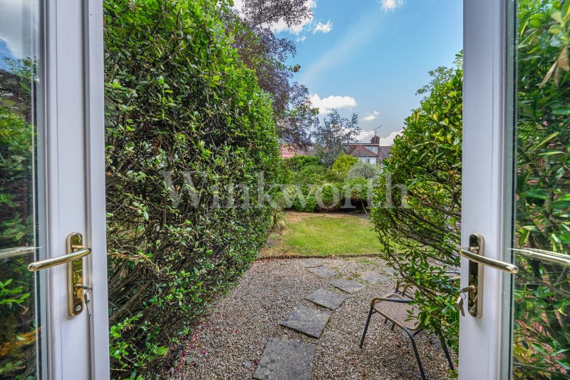 Portsdown Avenue, London, NW11