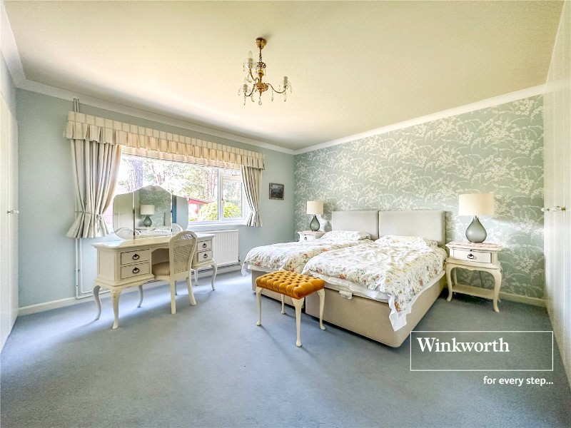 Old Pines Close, Ferndown, Dorset, BH22