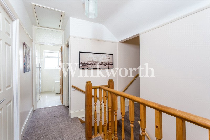 Conway Gardens, Enfield, EN2