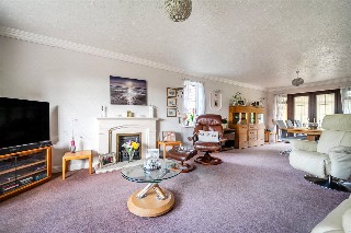 Station Road, Bentley, Farnham, Hampshire, GU10