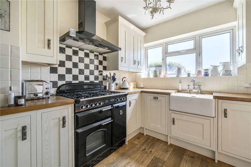 Hamlash Lane, Frensham, Farnham, Surrey, GU10