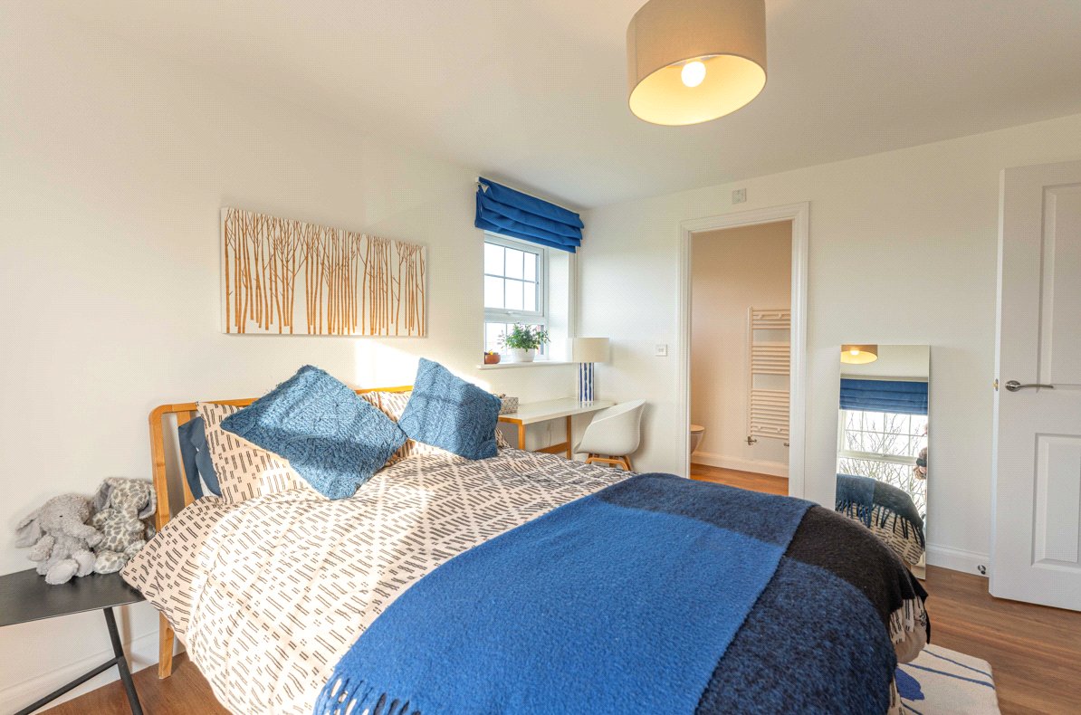 Bedroom 2 To En-Suit
