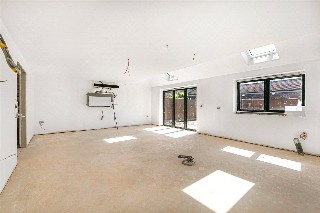 Elmsway, Ashford, Surrey, TW15