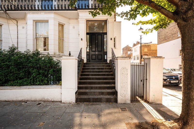 St. Charles Square, London, W10