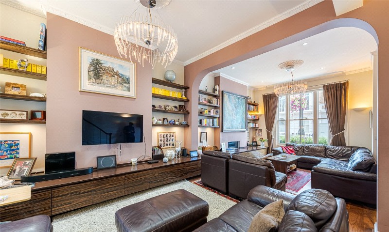 Sussex Street, London, SW1V