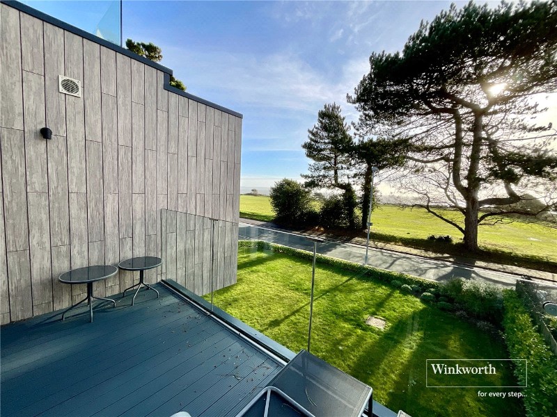 Wharncliffe Road, Highcliffe, Christchurch, Dorset, BH23