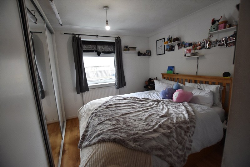 Waterside Close, London, SE16