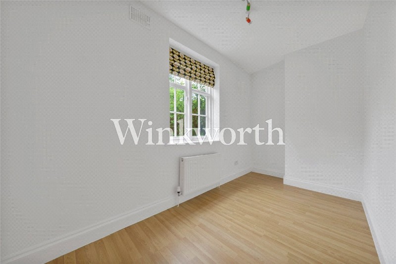 Addison Way, London, NW11