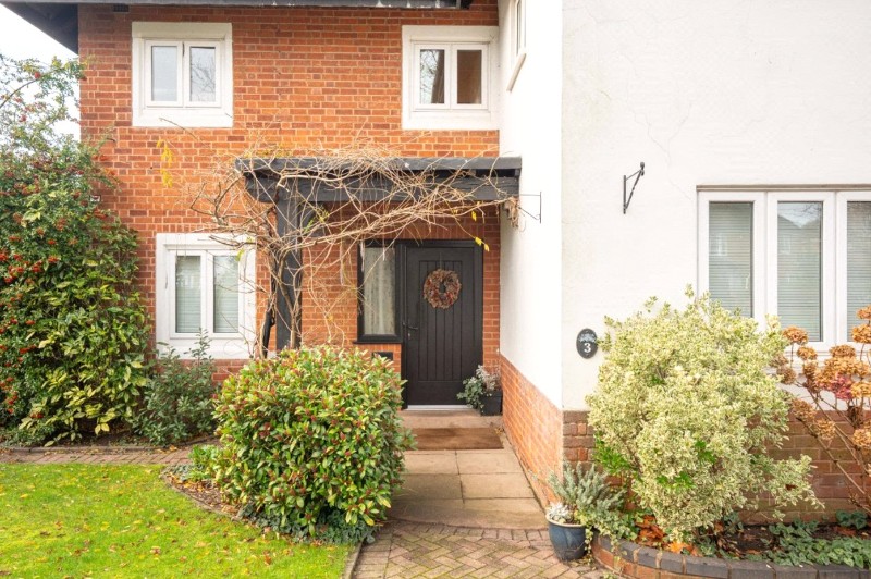 Almond Avenue, Leamington Spa, Warwickshire, CV32