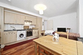 Wells Road, Shepherds Bush, London, W12