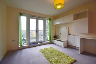 Sinclair Drive, Basingstoke, Hampshire, RG21