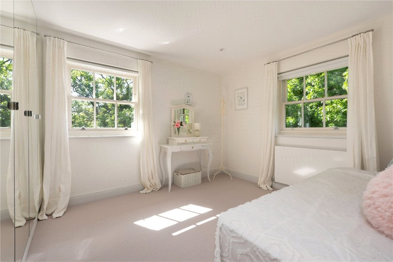 Old Ruttington Lane, Canterbury, Kent, CT1