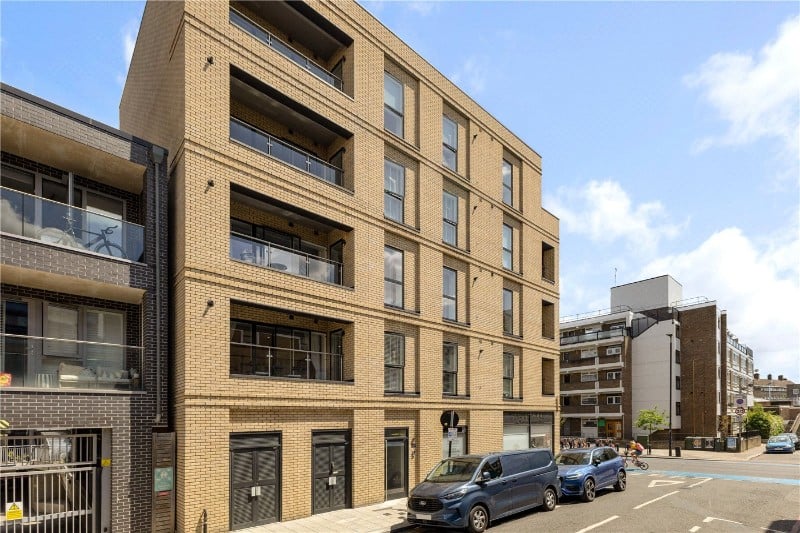 Chatfield Road, London, SW11