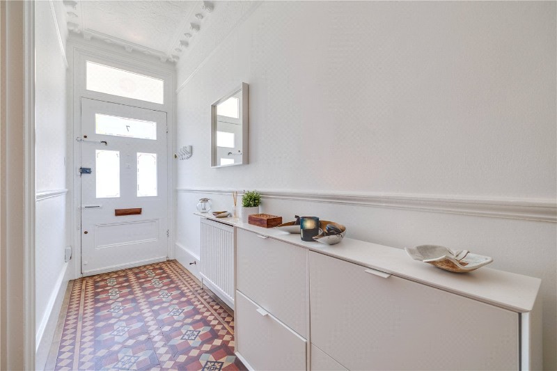 Bovingdon Road, London, SW6