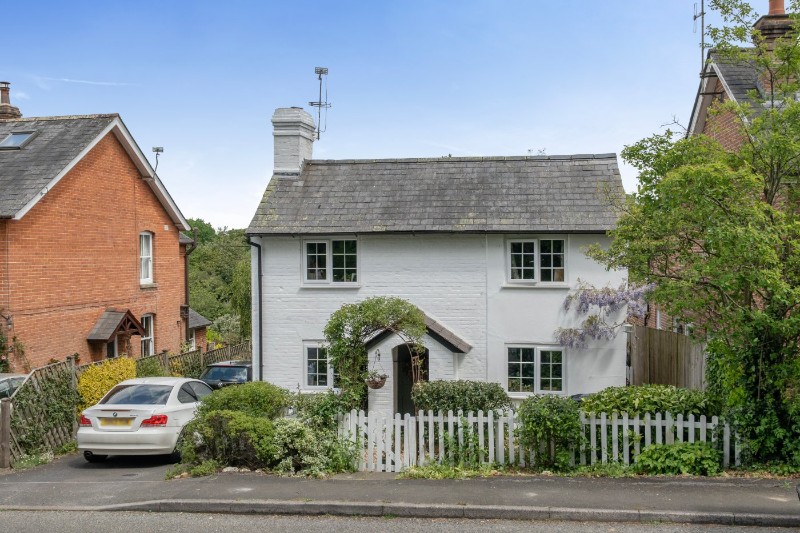 Barley Hill, Dunbridge, Romsey, Hampshire, SO51