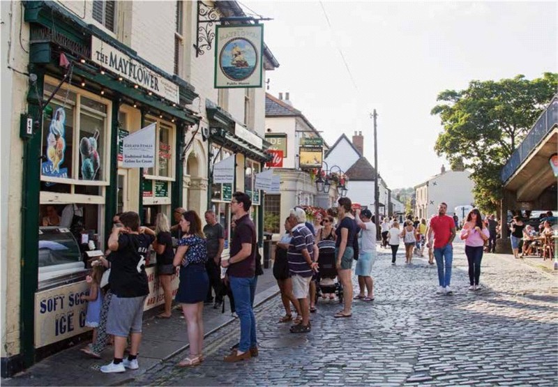 The Corona, 258 Leigh Road, Leigh-on-Sea, SS9