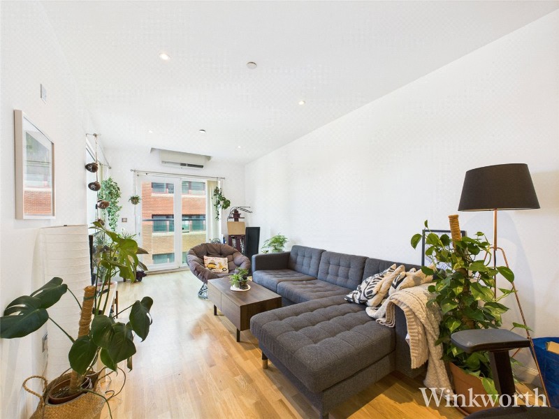 Uxbridge Road, London, UK, W5