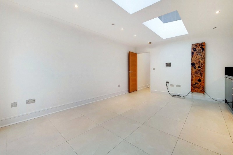 Leighton Road, London, NW5