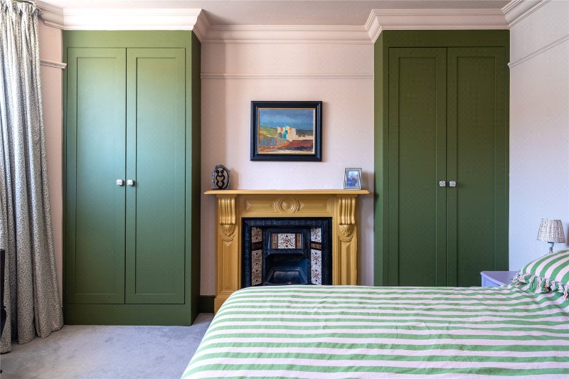 Gleneagle Road, London, SW16