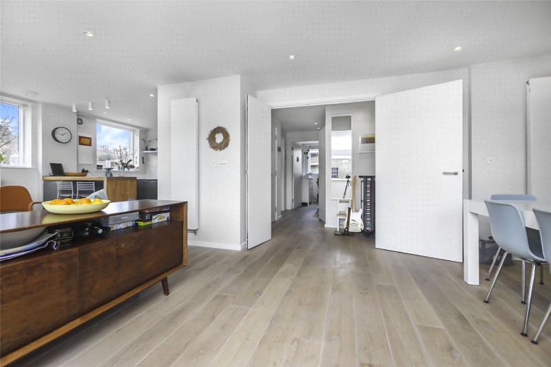 28 Amwell Street, London, EC1R