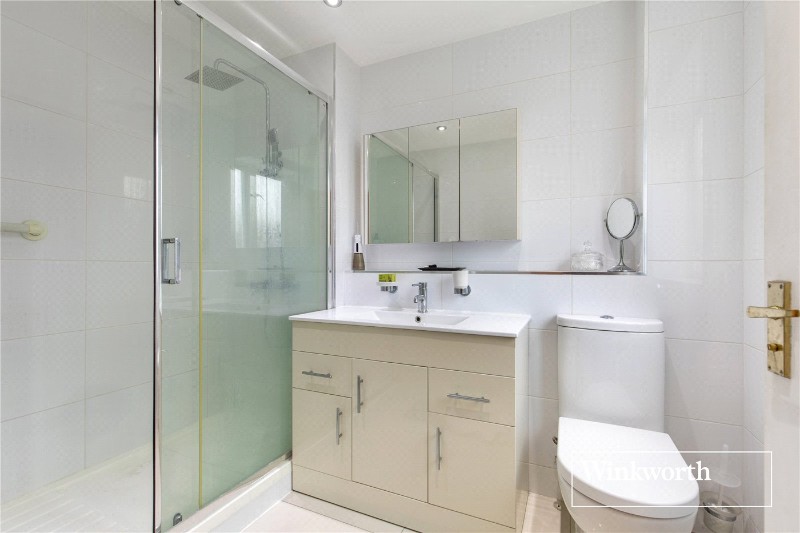Hendon Lane, Finchley, London, N3