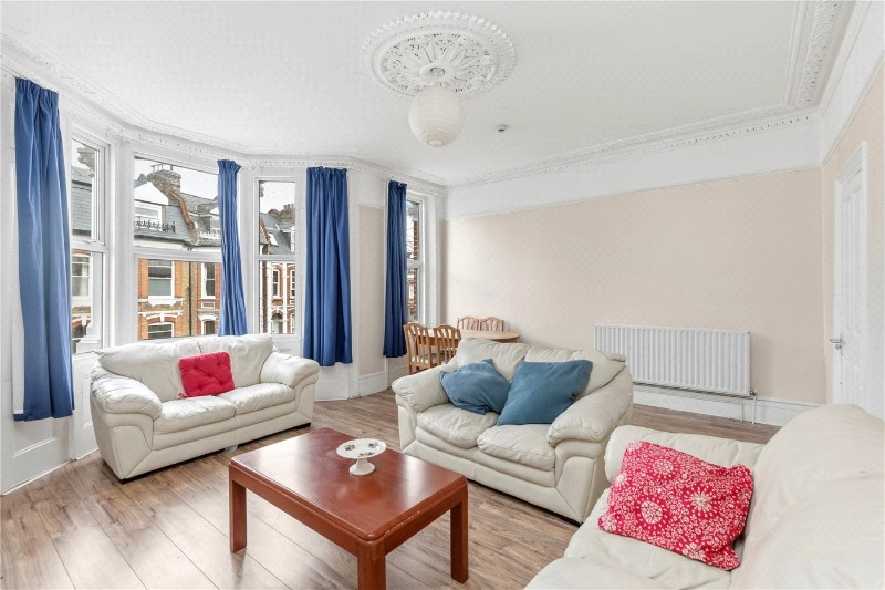 Clissold Crescent, London, N16