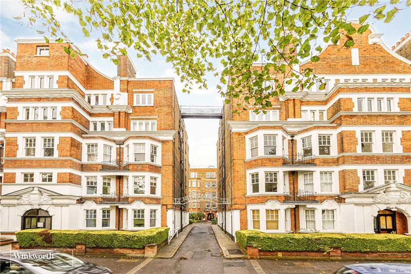 Sutton Lane North, London, W4