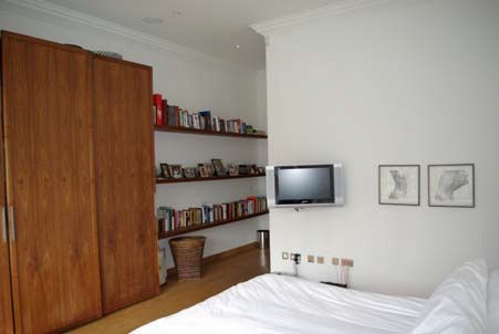 Bracknell Gardens, London, NW3