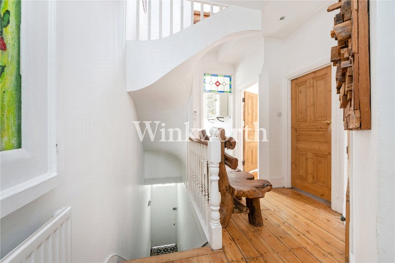 Cranley Gardens, London, N13