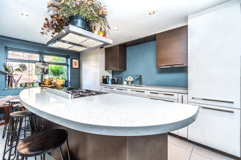 Mildenhall Road, London, E5