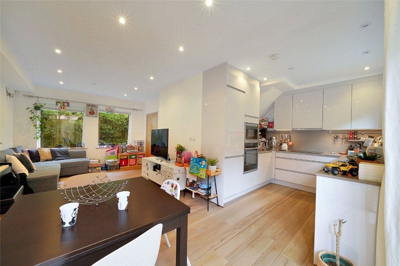 Crayford Mews, London, N7