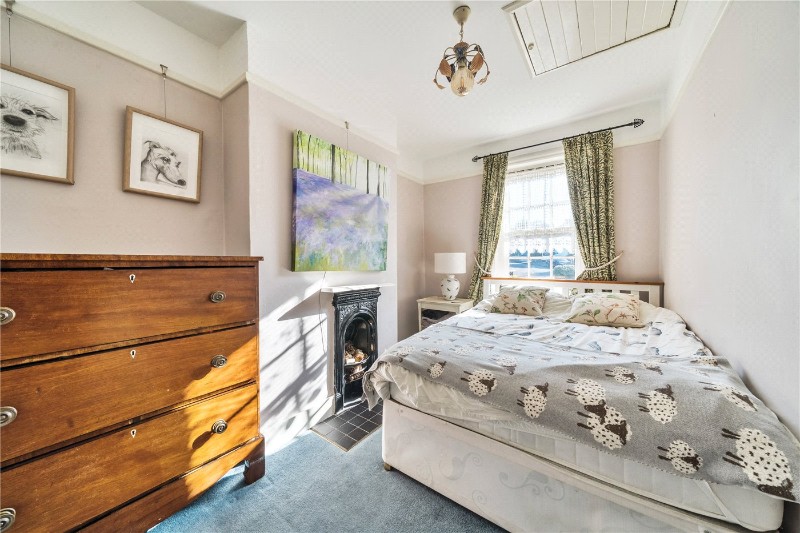 Pear Tree Lane, Newbury, Berkshire, RG14