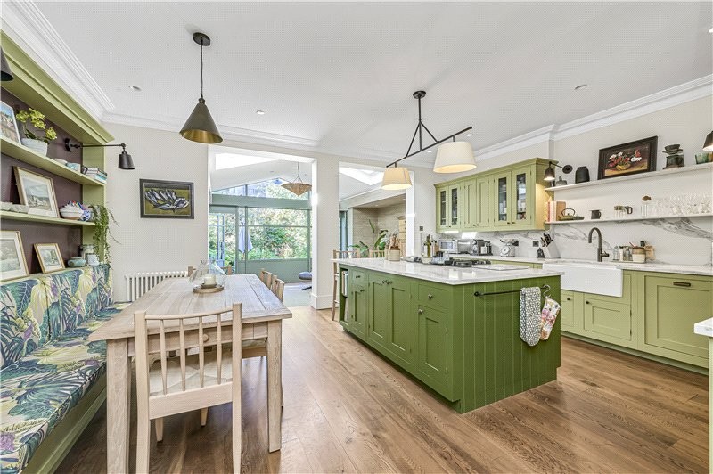 Melville Road, London, SW13