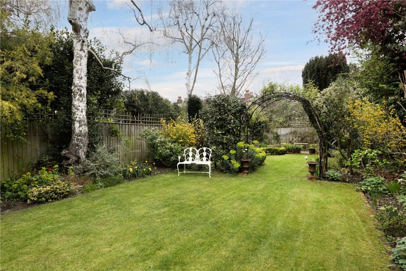 Larpent Avenue, Putney, London, SW15