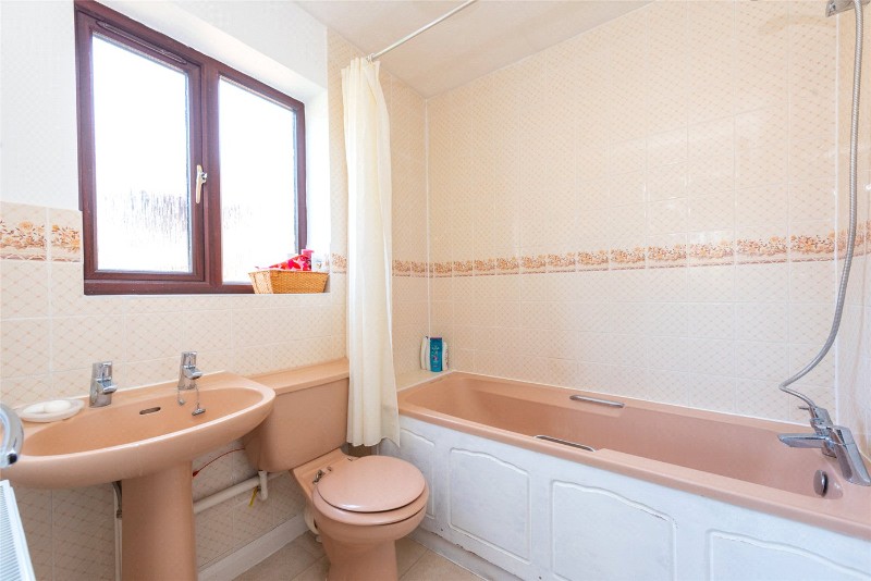 Chivers Drive, Finchampstead, Wokingham, Berkshire, RG40