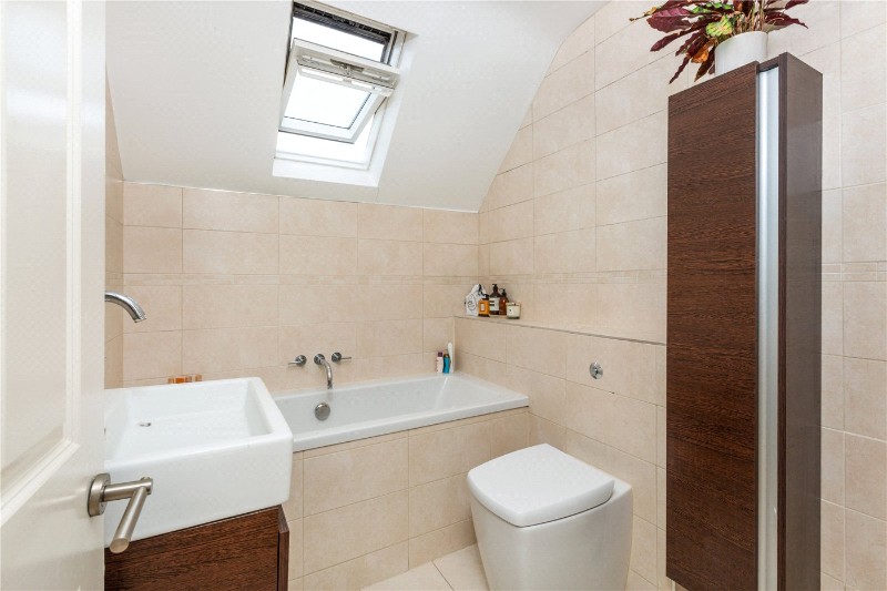 Gubyon Avenue, London, SE24