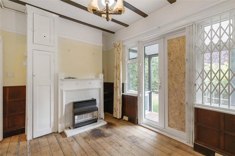 Grecian Crescent, London, SE19