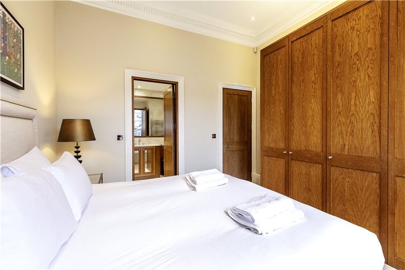 Rosary Gardens, South Kensington, London, SW7