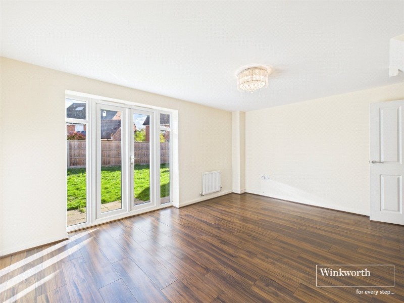 Roe Gardens, Three Mile Cross, Reading, RG7