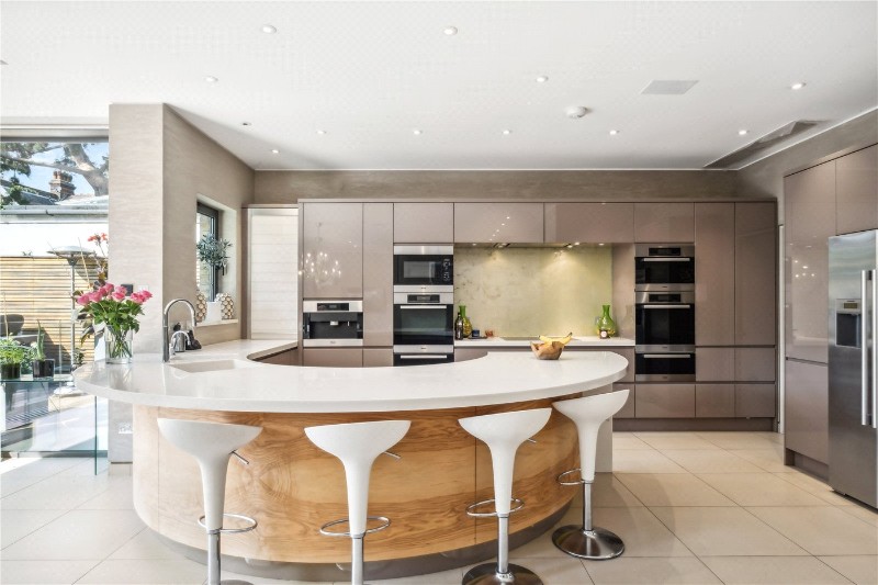 Larpent Avenue, London, SW15