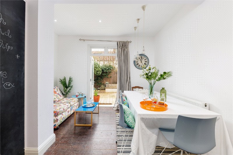 Graham Road, London, W4