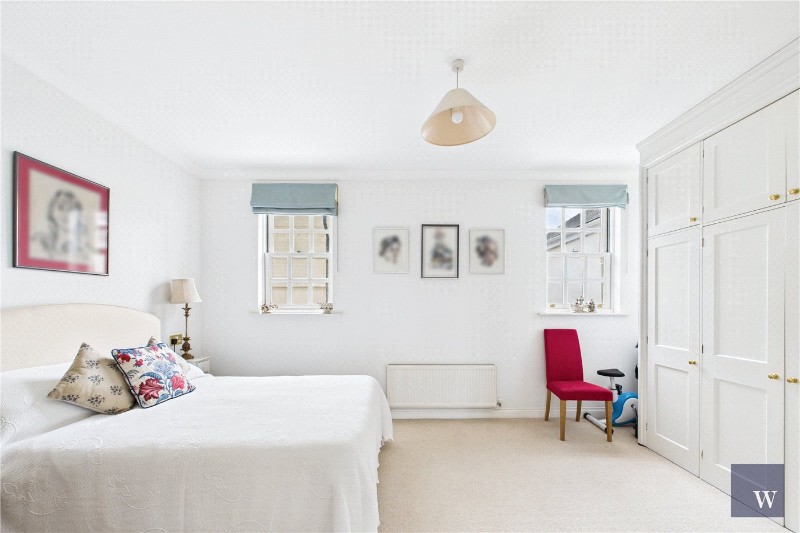 Henry Tate Mews, London, SW16